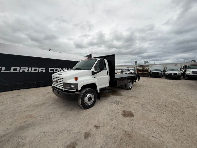 2005 Chevrolet C5500 Flatbed With Liftgate  - 22975081 - 0