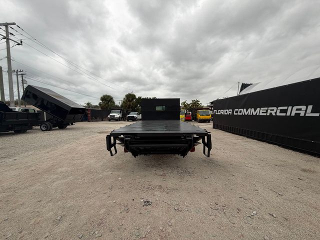 2005 Chevrolet C5500 Flatbed With Liftgate  - 22975081 - 3