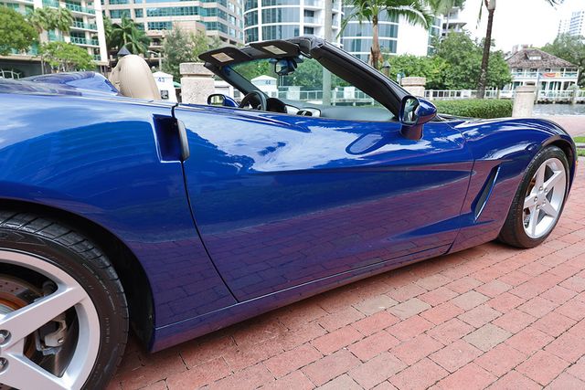 2005 Chevrolet Corvette 2dr Convertible - 23090733 - 22