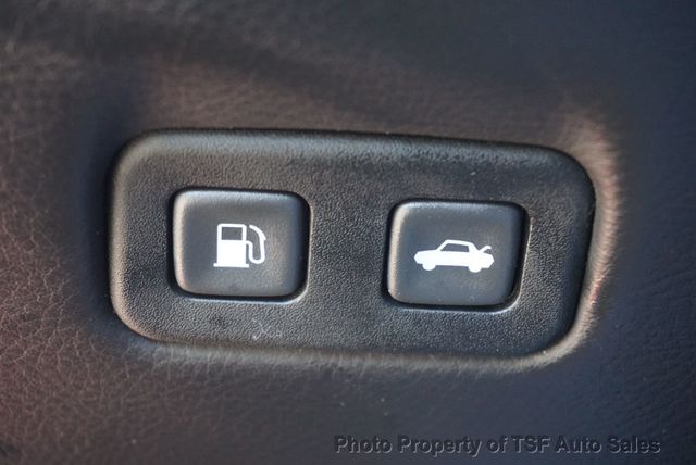 2005 Chevrolet Corvette 2dr Convertible - 22974499 - 24