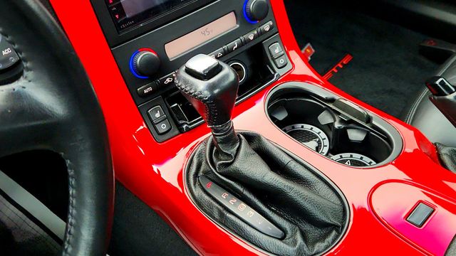 2005 Chevrolet Corvette 2dr Convertible w/ Z51 Preferred Pkg. & Performance Handling Pkg - 23015748 - 16