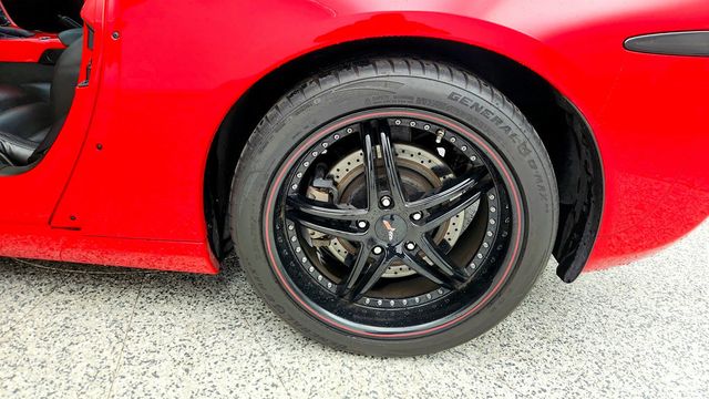 2005 Chevrolet Corvette 2dr Convertible w/ Z51 Preferred Pkg. & Performance Handling Pkg - 23015748 - 8