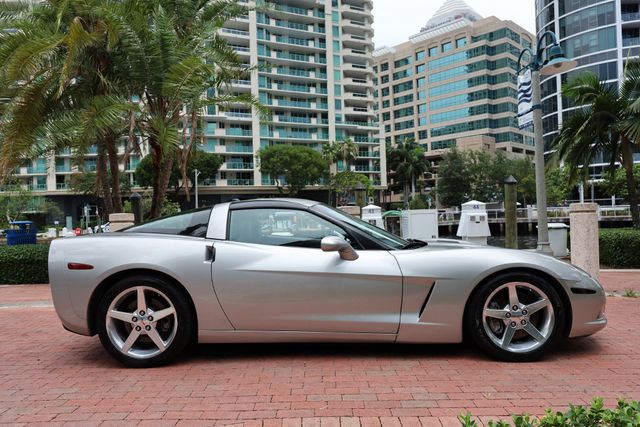 2005 Chevrolet Corvette 2dr Coupe - 23046318 - 14