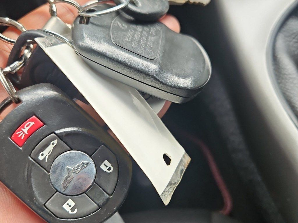 2005 Chevrolet Corvette LOOK AT CARFAX ! AMAZING SERVICE HISTORY! REMOVABLE ROOF! - 22962160 - 9