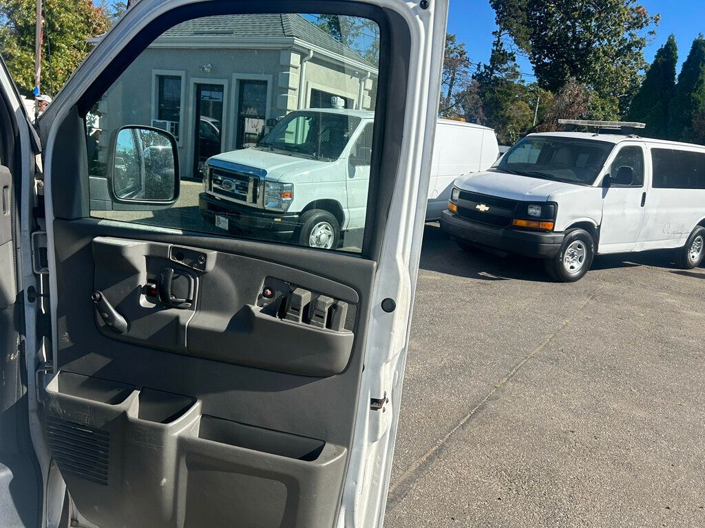 2005 Chevrolet Express Cargo Van REEFER VAN - 22637280 - 35