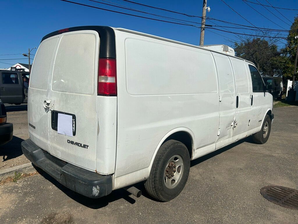 2005 Chevrolet Express Cargo Van REEFER VAN - 22637280 - 3