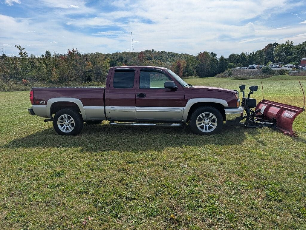 2005 Chevrolet Silverado 1500 Z71 OFFROAD 4X4 W/ PLOW - 23084478 - 2