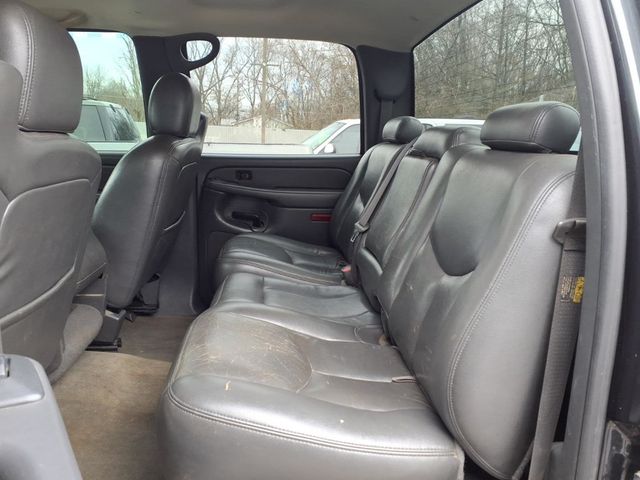 2005 Chevrolet Silverado 2500HD LS Pickup 4D 6 1/2 ft - 22992648 - 11