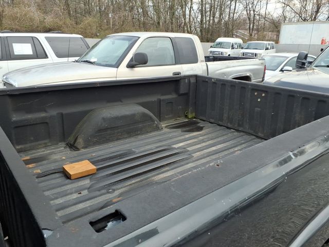 2005 Chevrolet Silverado 2500HD LS Pickup 4D 6 1/2 ft - 22992648 - 12