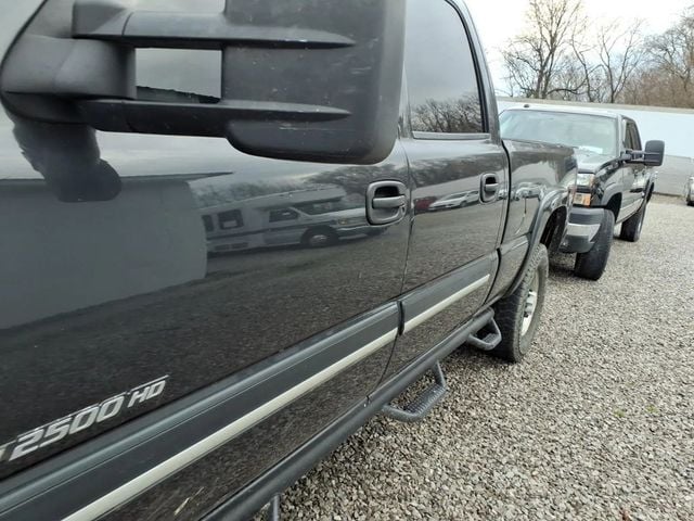2005 Chevrolet Silverado 2500HD LS Pickup 4D 6 1/2 ft - 23017163 - 4