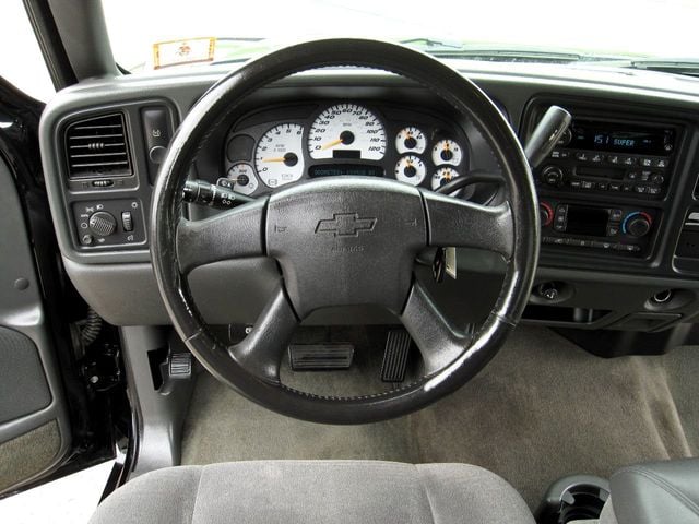 2005 Chevrolet Silverado SS Ext Cab 143.5" WB - 21908619 - 20