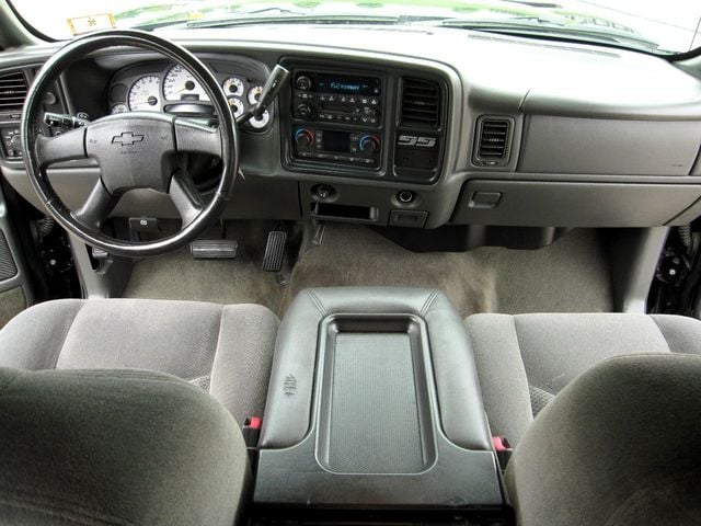 2005 Chevrolet Silverado SS Ext Cab 143.5" WB - 21908619 - 21