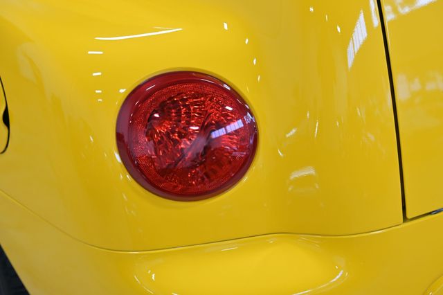 2005 Chevrolet SSR Reg Cab 116.0" WB LS - 23030437 - 11