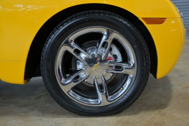 2005 Chevrolet SSR Reg Cab 116.0" WB LS - 23030437 - 17