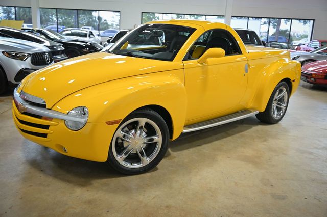 2005 Chevrolet SSR Reg Cab 116.0" WB LS - 23030437 - 1
