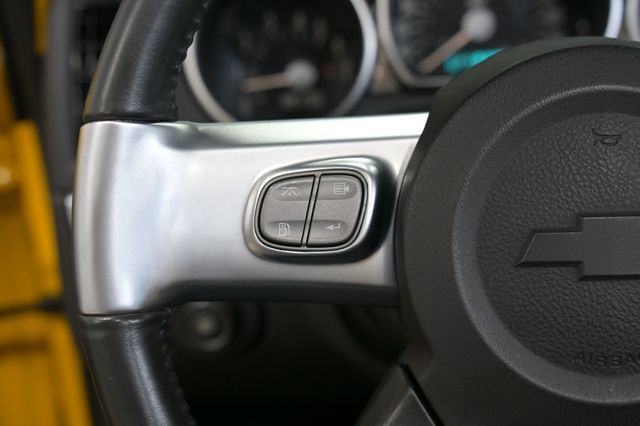 2005 Chevrolet SSR Reg Cab 116.0" WB LS - 23030437 - 44