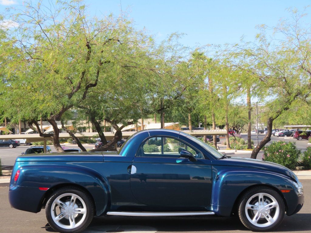 2005 Chevrolet SSR SSR LS EXTRA CLEAN LOW LOW MILES 38K 6.0 CONVERTIBLE WOW FACTOR - 22662444 - 2