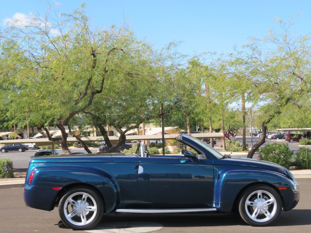 2005 Chevrolet SSR SSR LS EXTRA CLEAN LOW LOW MILES 38K 6.0 CONVERTIBLE WOW FACTOR - 22662444 - 3