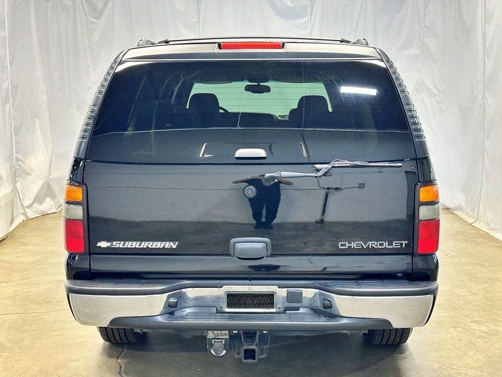 2005 Chevrolet Suburban  - 23036898 - 14