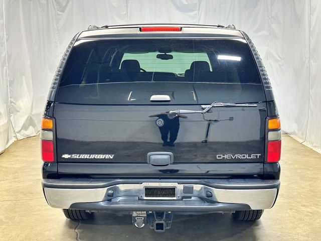 2005 Chevrolet Suburban  - 23036898 - 14