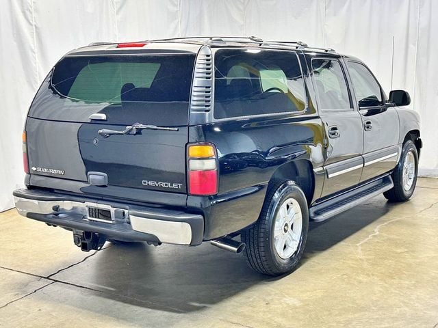 2005 Chevrolet Suburban  - 23036898 - 2