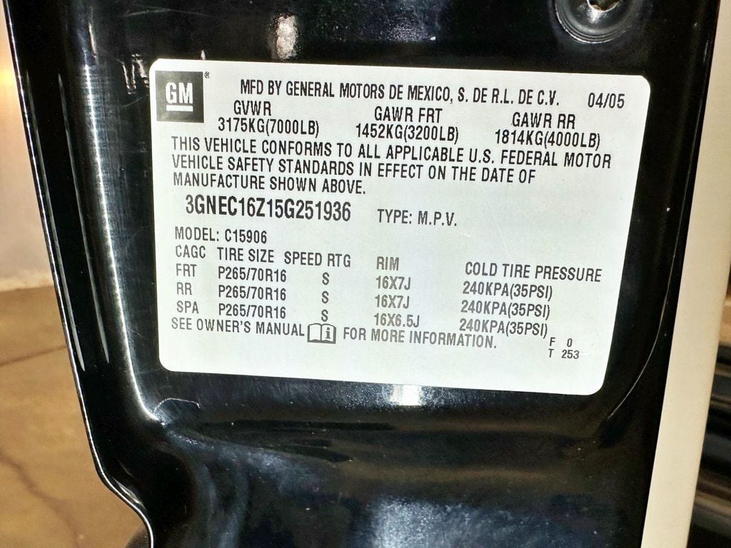 2005 Chevrolet Suburban  - 23036898 - 41