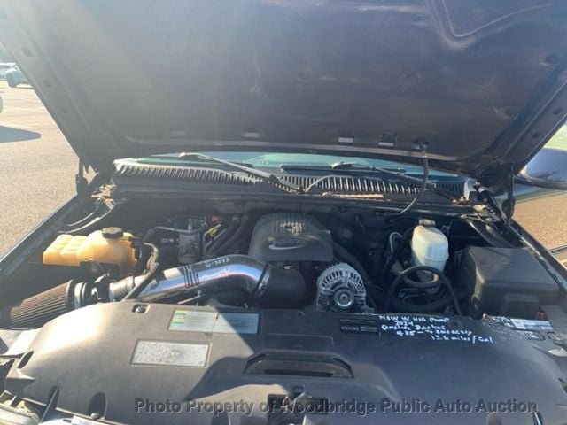 2005 Chevrolet Suburban 4dr 1500 4WD LT - 23058586 - 12