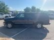 2005 Chevrolet Suburban 4dr 1500 4WD LT - 23058586 - 3