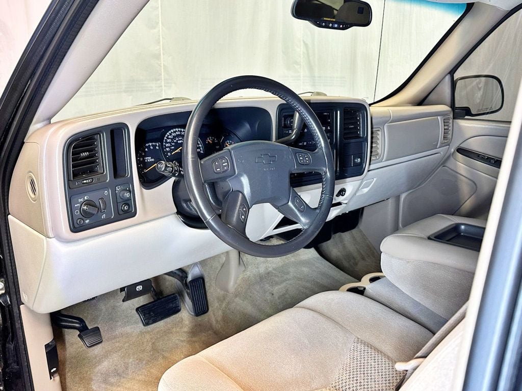 2005 Chevrolet Suburban 4dr 1500 LS - 23036898 - 26