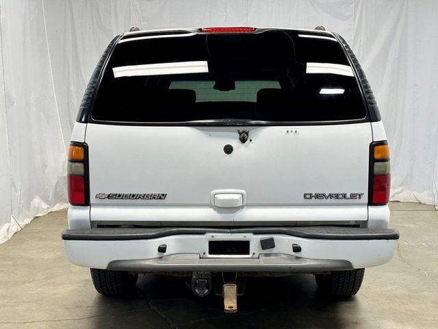 2005 Chevrolet Suburban 4dr 1500 Z71 - 23041156 - 9