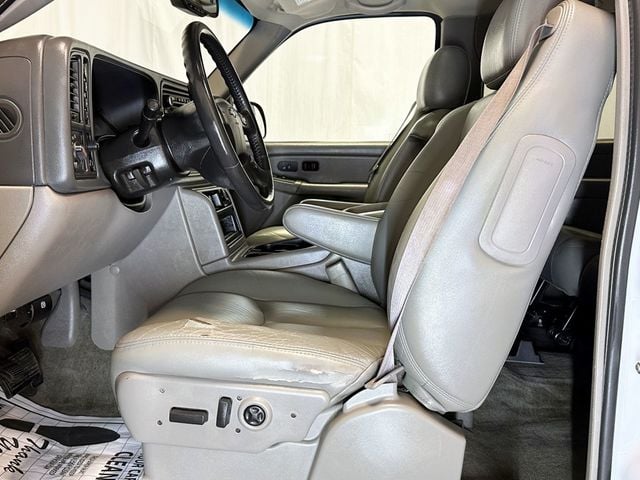 2005 Chevrolet Suburban 4dr 1500 Z71 - 23041156 - 19