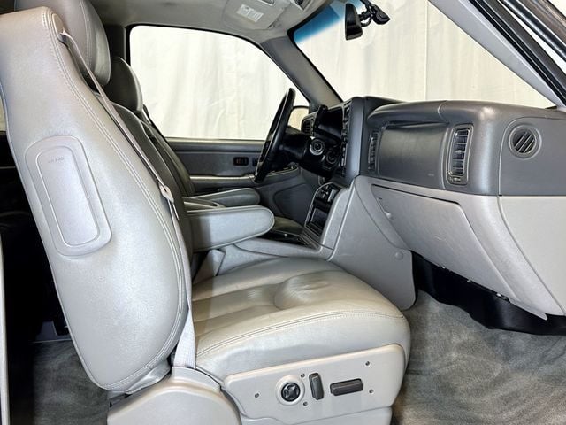 2005 Chevrolet Suburban 4dr 1500 Z71 - 23041156 - 20