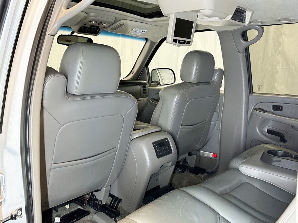 2005 Chevrolet Suburban 4dr 1500 Z71 - 23041156 - 34