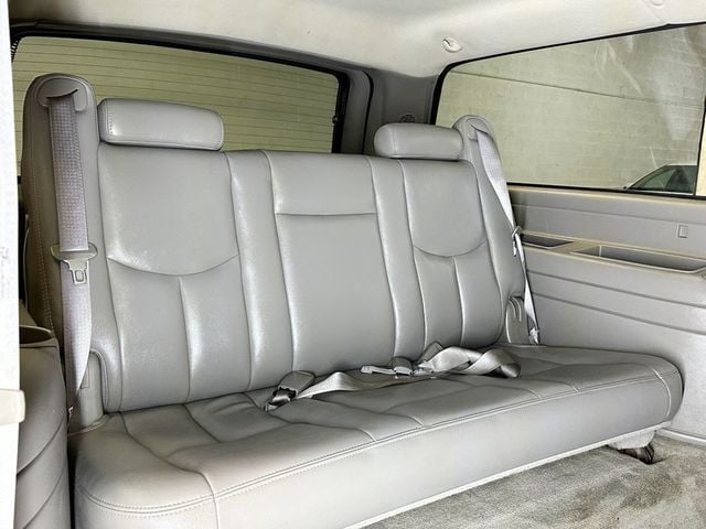 2005 Chevrolet Suburban 4dr 1500 Z71 - 23041156 - 40