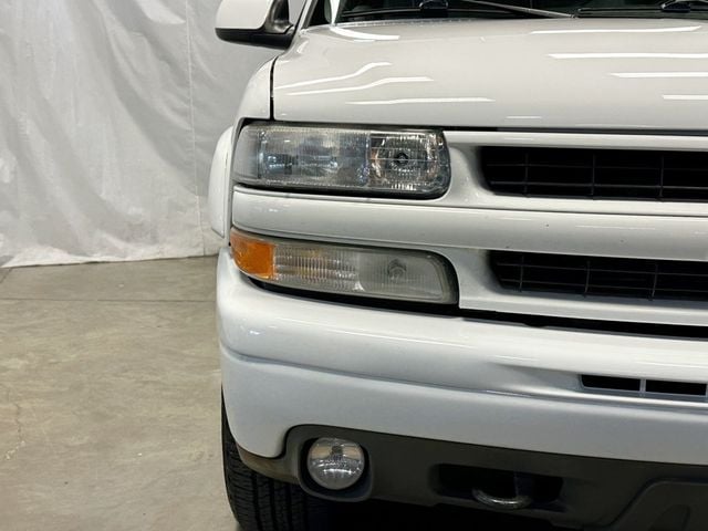 2005 Chevrolet Suburban 4dr 1500 Z71 - 23041156 - 5