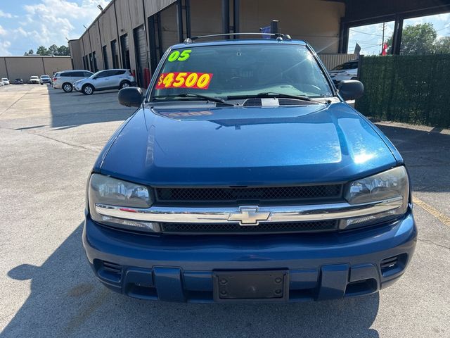2005 Chevrolet Trailblazer 4dr 2WD LS - 23050828 - 1