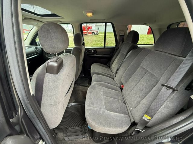 2005 Chevrolet Trailblazer 4dr 4WD LT - 23007550 - 16