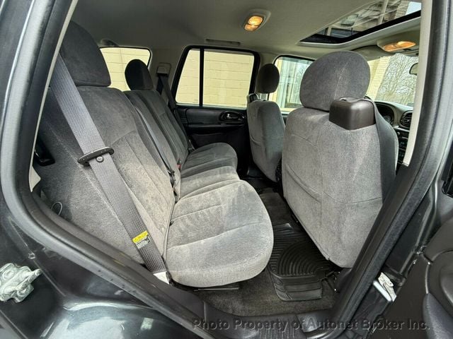 2005 Chevrolet Trailblazer 4dr 4WD LT - 23007550 - 17