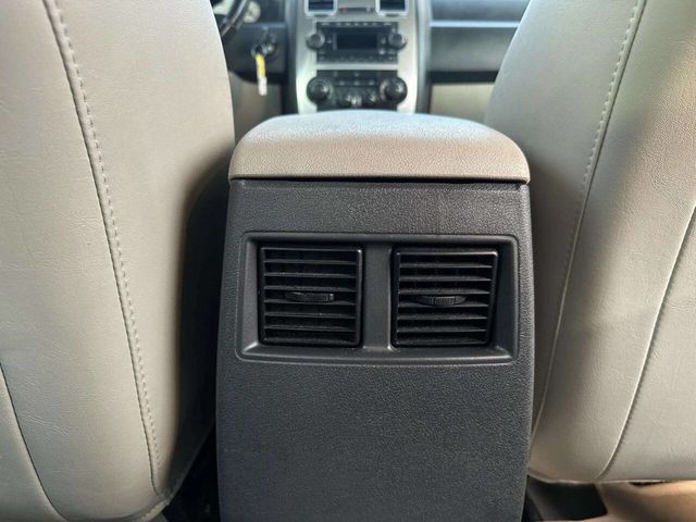 2005 Chrysler 300 4dr Sedan 300C *Ltd Avail* - 22982594 - 19