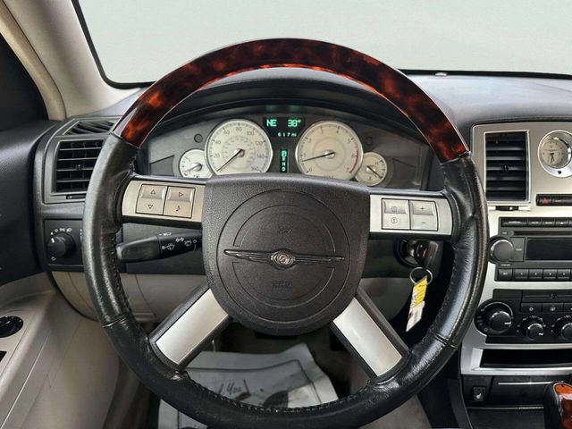 2005 Chrysler 300 4dr Sedan 300C *Ltd Avail* - 22982594 - 23