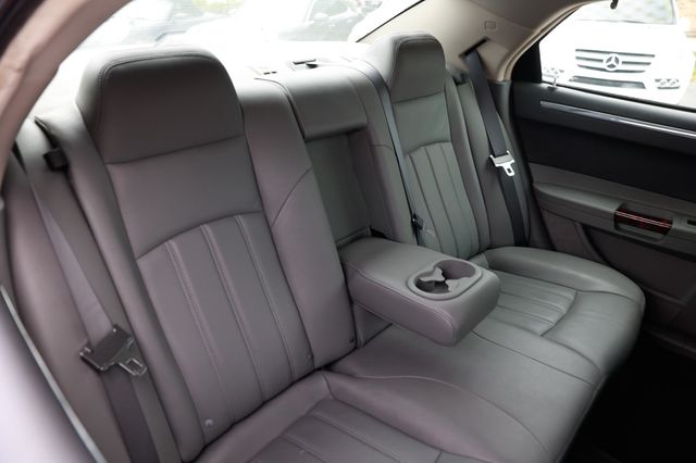 2005 Chrysler 300 4dr Sedan 300C *Ltd Avail* - 22940198 - 13