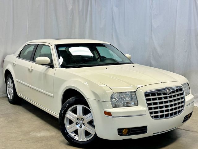 2005 Chrysler 300 4dr Sedan 300 Touring AWD *Ltd Avail* - 23035365 - 1