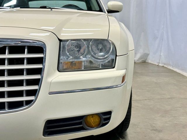 2005 Chrysler 300 4dr Sedan 300 Touring AWD *Ltd Avail* - 23035365 - 6