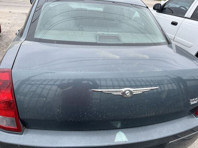 2005 Chrysler 300 4dr Sedan 300 Touring *Ltd Avail* - 22346039 - 7