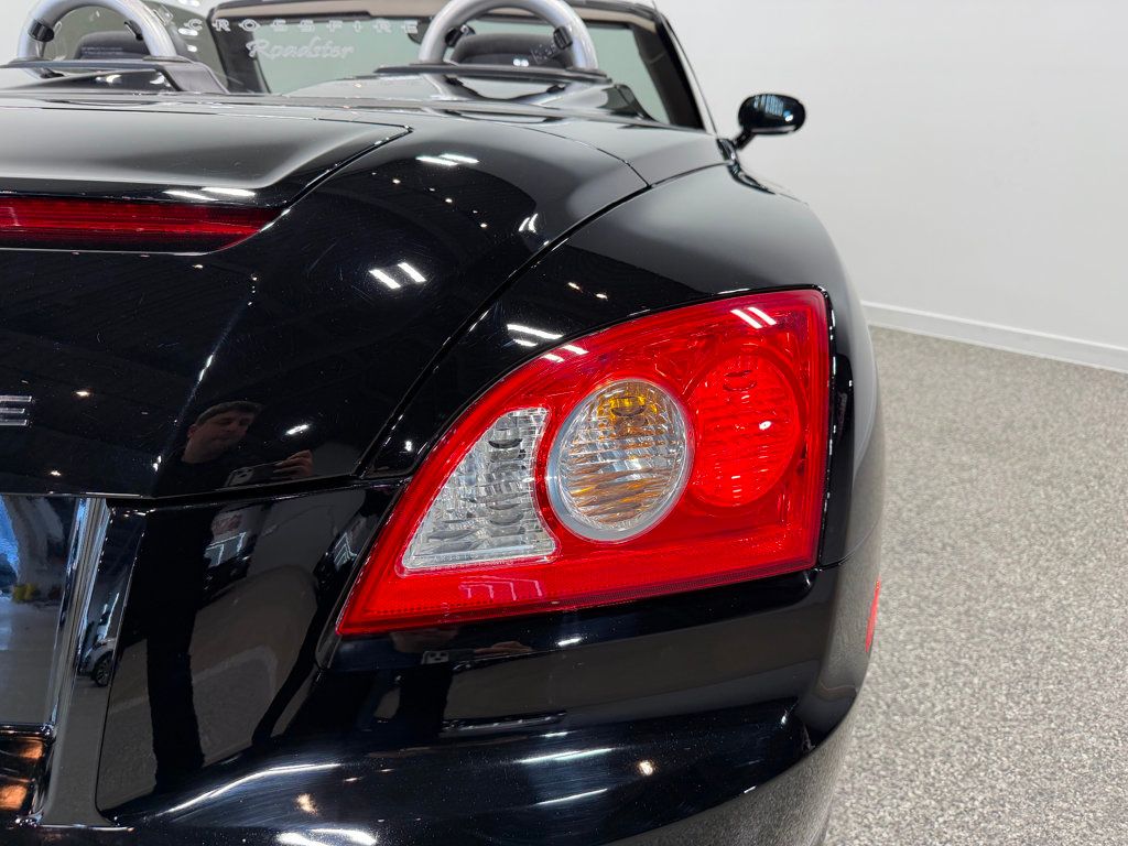 2005 Chrysler Crossfire 2dr Roadster - 22995437 - 38