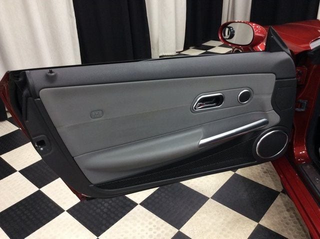 2005 Chrysler Crossfire Limited photo 10