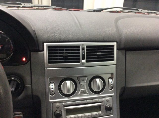 2005 Chrysler Crossfire Limited photo 18