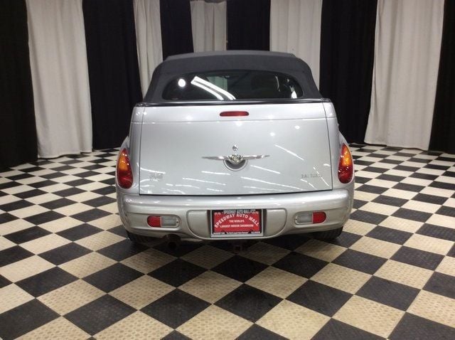 2005 Chrysler PT Cruiser 2dr Convertible Touring - 22450464 - 4