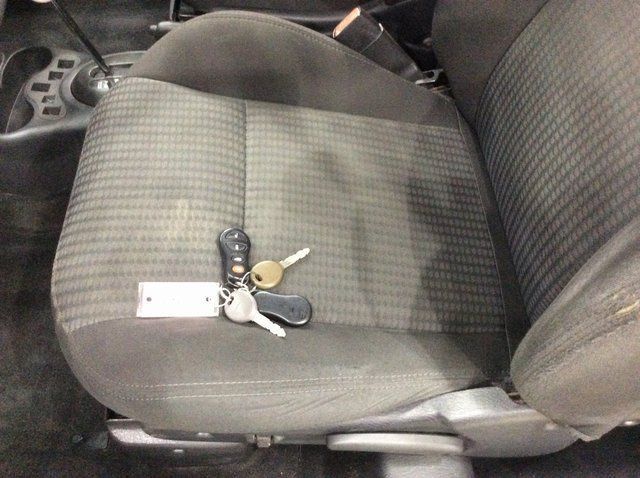 2005 Chrysler PT Cruiser 2dr Convertible Touring - 23034287 - 10