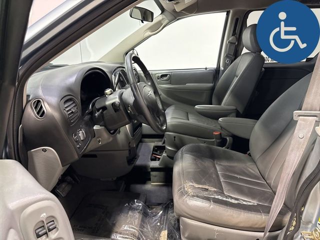 2005 Chrysler Town & Country 4dr LWB Touring FWD - 23022286 - 19
